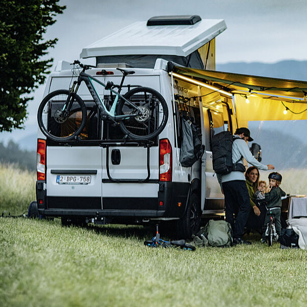 Thule Elite Van XT für Ford Transit ab Bj. 2014, schwarz