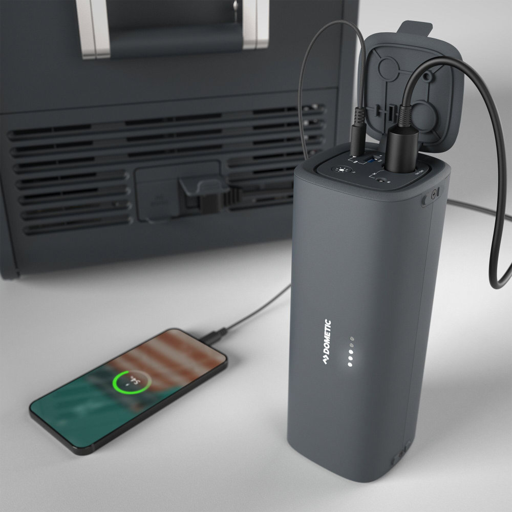 Dometic Powerbank PLB15 mit Taschenlampe