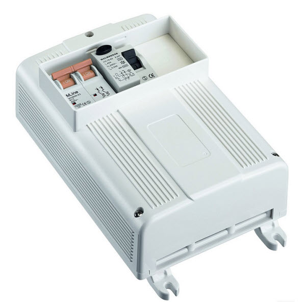 Dometic Sicherungskasten mit FI-Schutzschalter