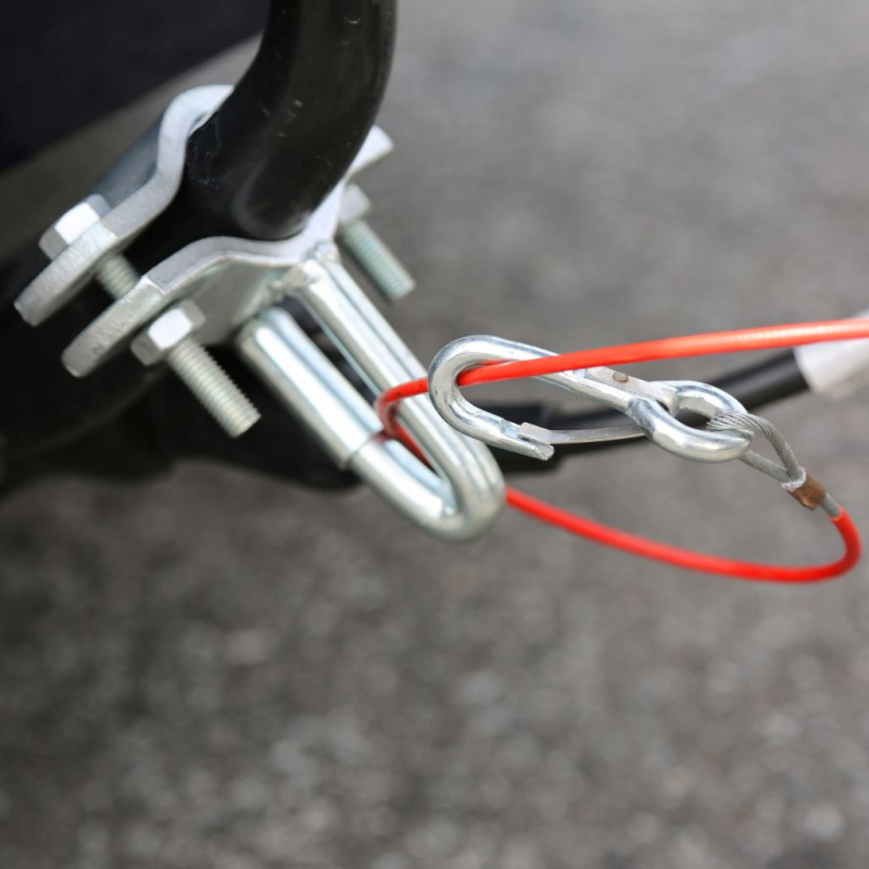 moog Trailerparts Sicherungsschelle mit Öse für Abreißseil